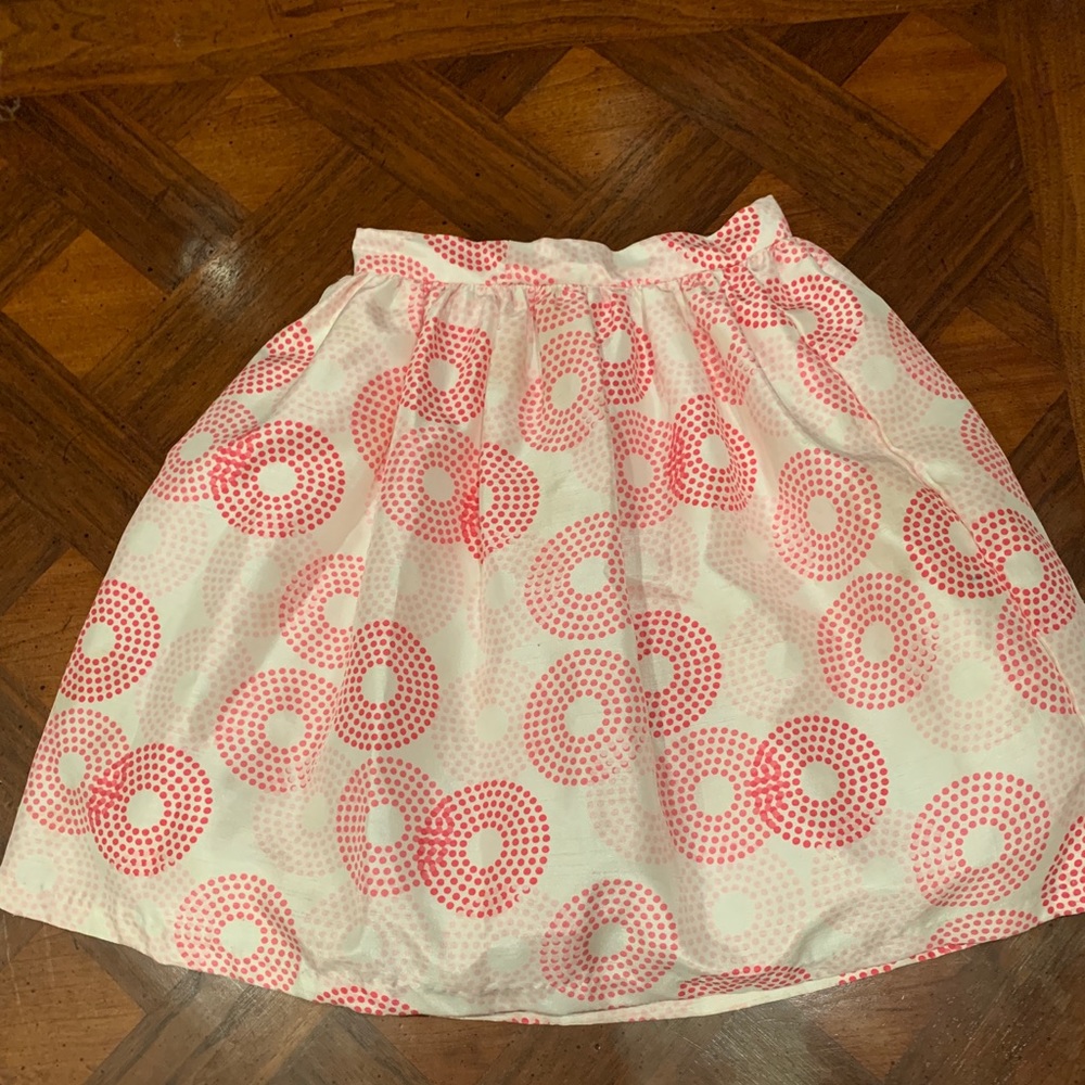 Polyester skirt, white with pink circle design